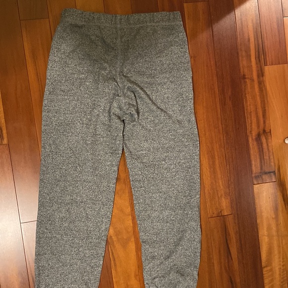 Roots kids grey sweats - Picture 5 of 6